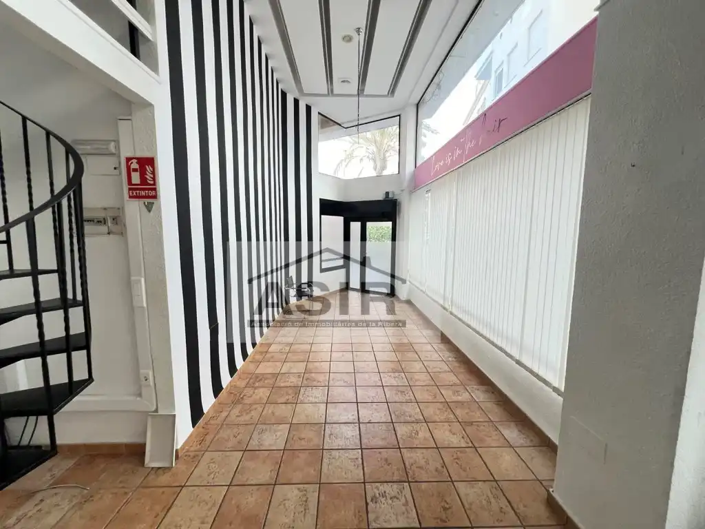Local en venta en Algemesí con Aire acondicionado