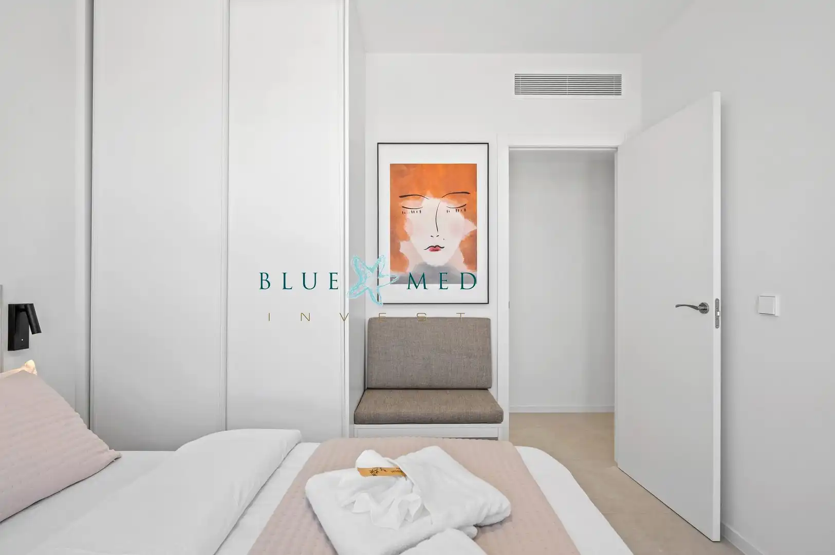 Dormitori de Apartament en venda en Los Alcázares amb Aire condicionat, Terrassa i Moblat