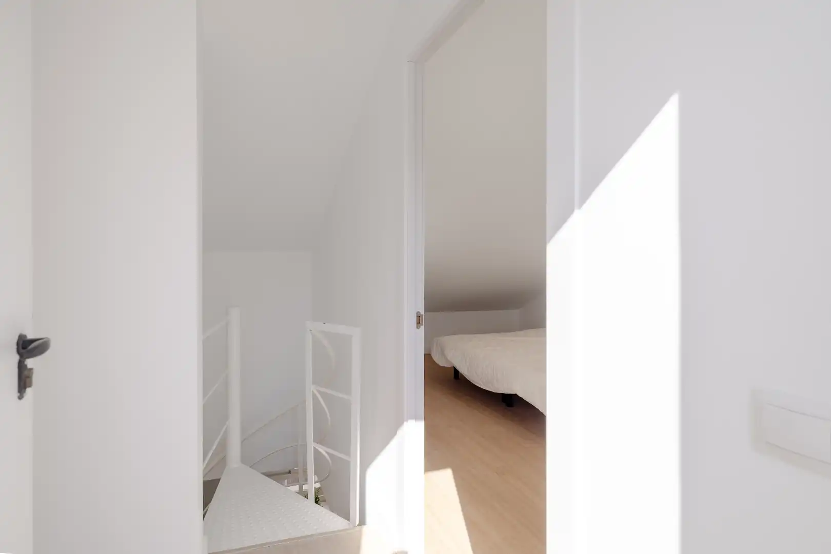 Schlafzimmer von Dachboden zum Verkauf in Málaga mit Klimaanlage, Heizung und Terrasse