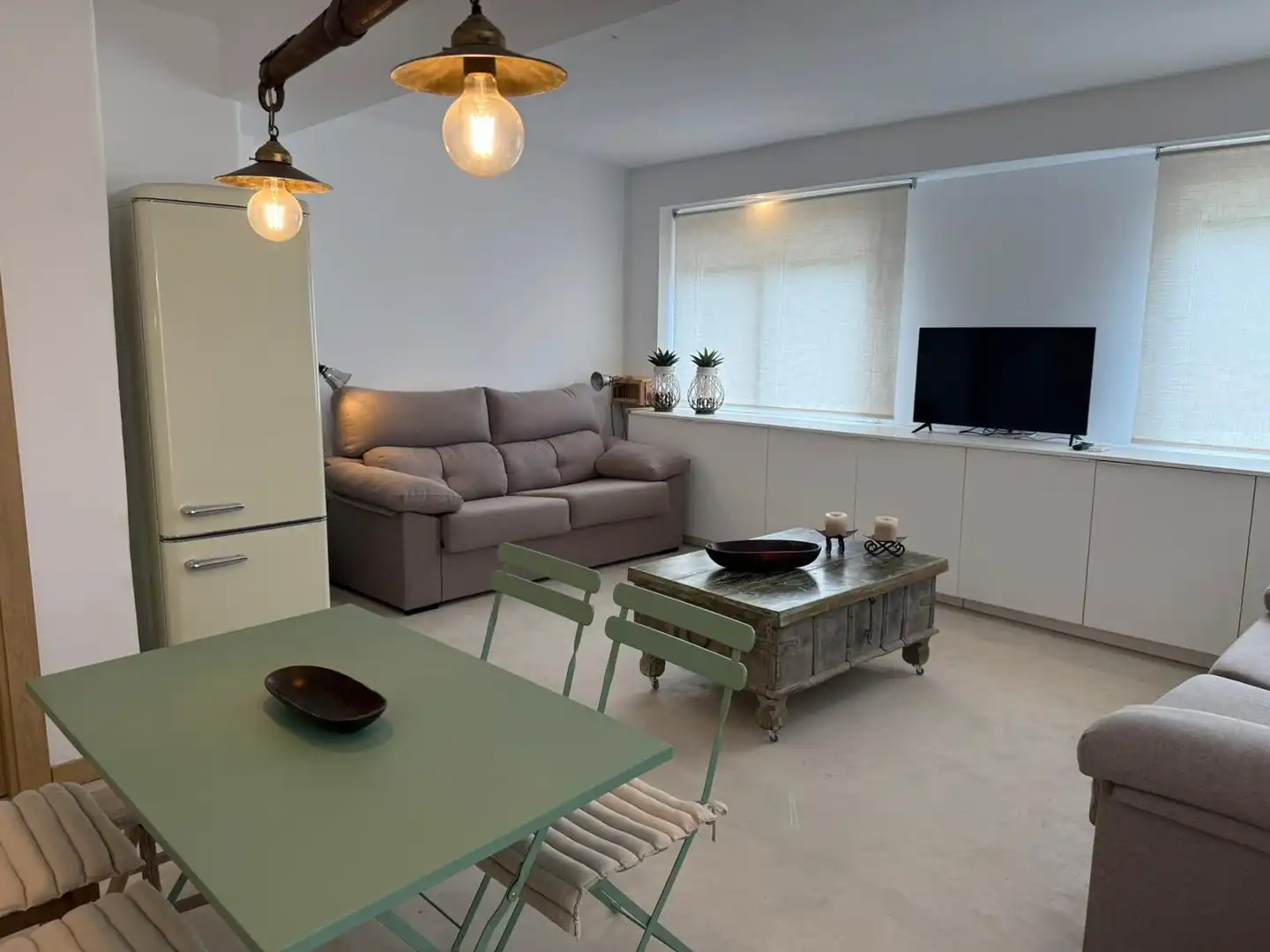 Sala d'estar de Planta baixa de lloguer en Dénia amb Aire condicionat, Calefacció i Piscina