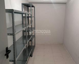 Box room for sale in Centro