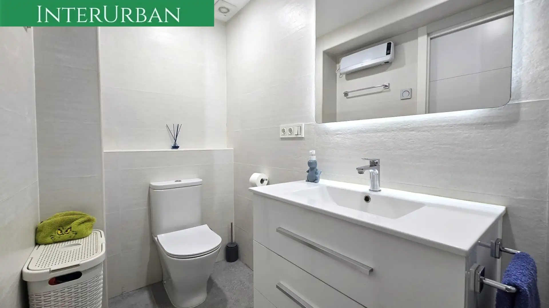 Baño de Piso en venta en Valencia con Aire acondicionado, Calefacción y Balcón