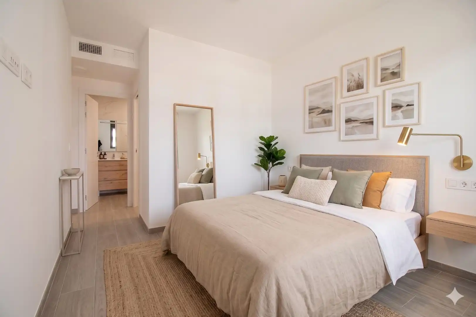 Habitación de Piso de alquiler en La Rinconada con Aire acondicionado, Jardín privado y Terraza