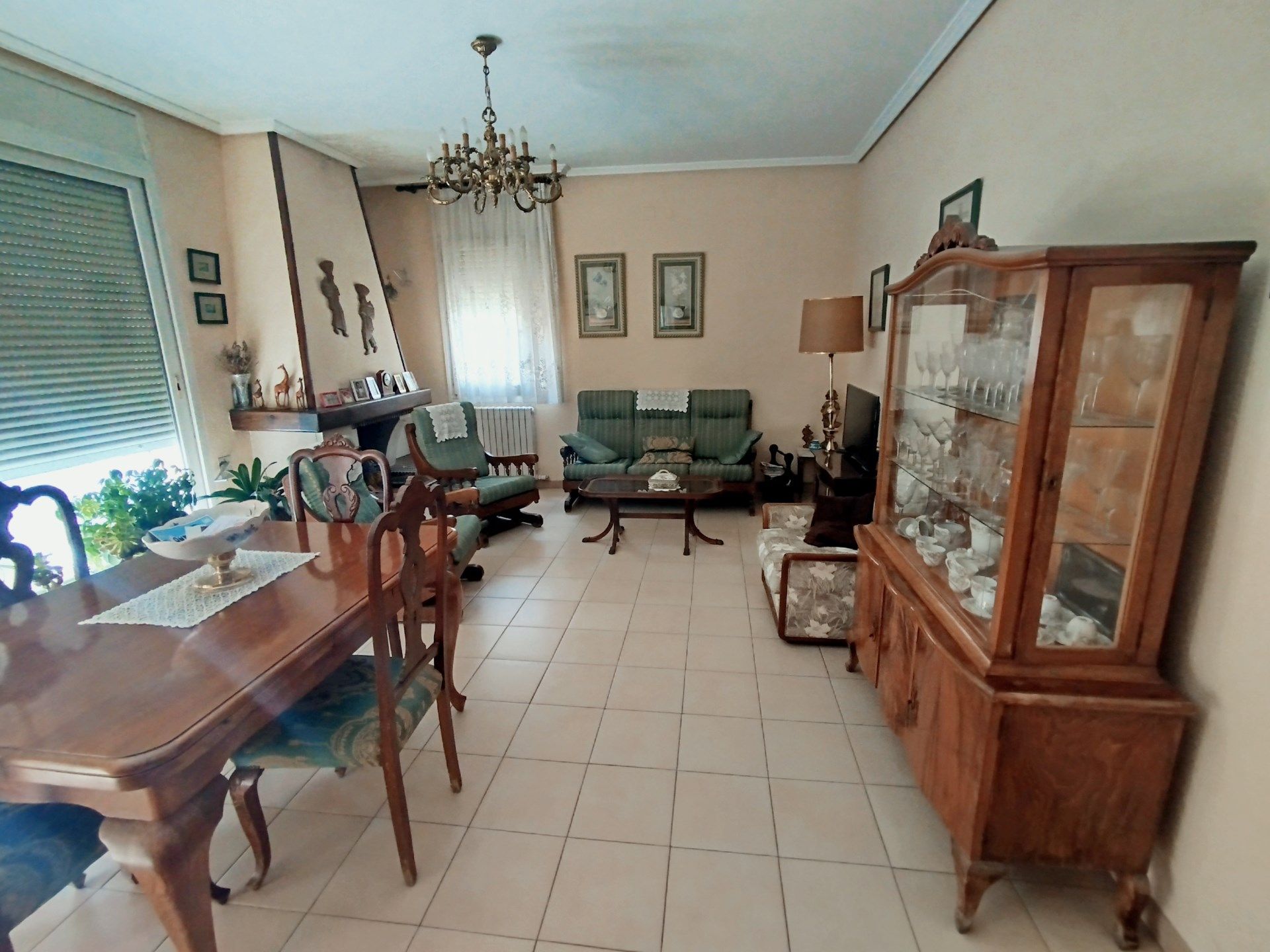 Sala d'estar de Finca rústica en venda en Binéfar amb Calefacció, Terrassa i Traster