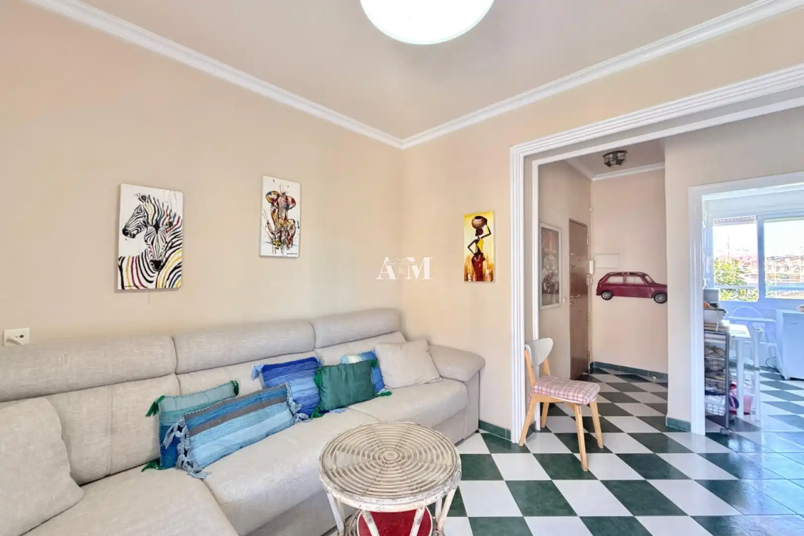 Sala d'estar de Pis de lloguer en Torrevieja amb Calefacció, Terrassa i Moblat