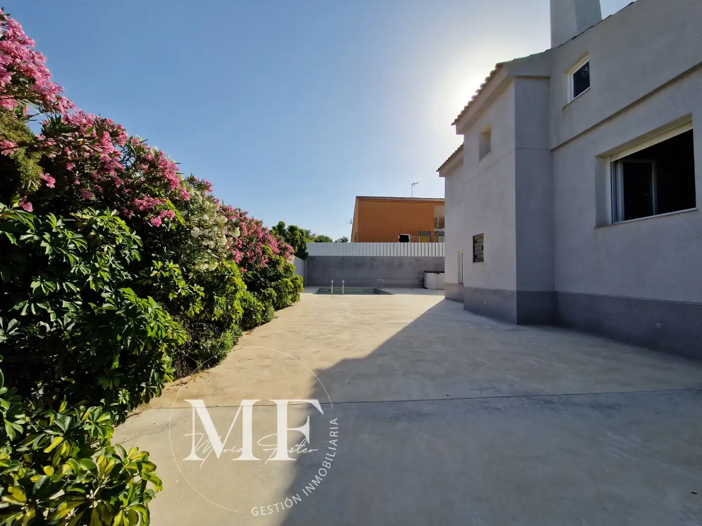 Garden of Houses for sale in Mutxamel  with Air Conditioner, Heating and Private garden