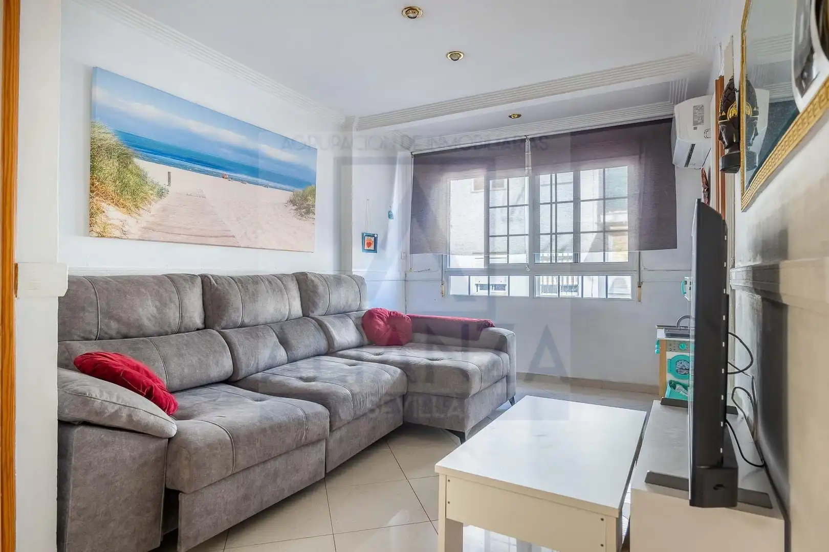 Living room of Flat for sale in Camas  with Air Conditioner