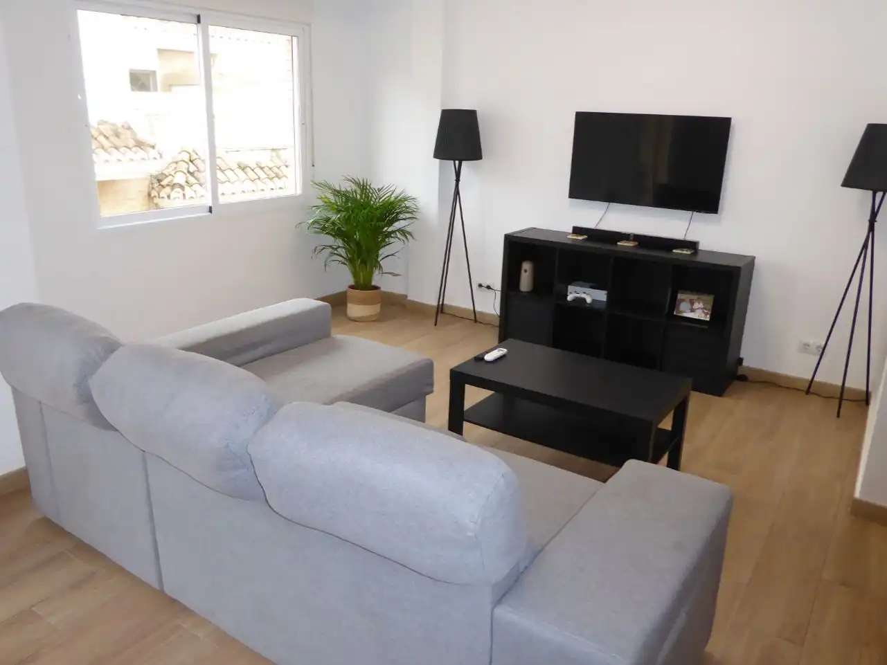 Living room of Flat for sale in Llíria  with Air Conditioner, Terrace and Furnished