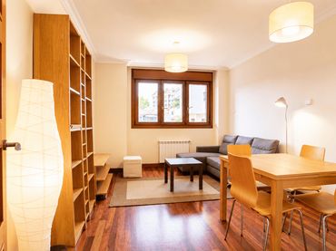 Wohnung mit Aufzug zum Verkauf in Calle de Niort 14