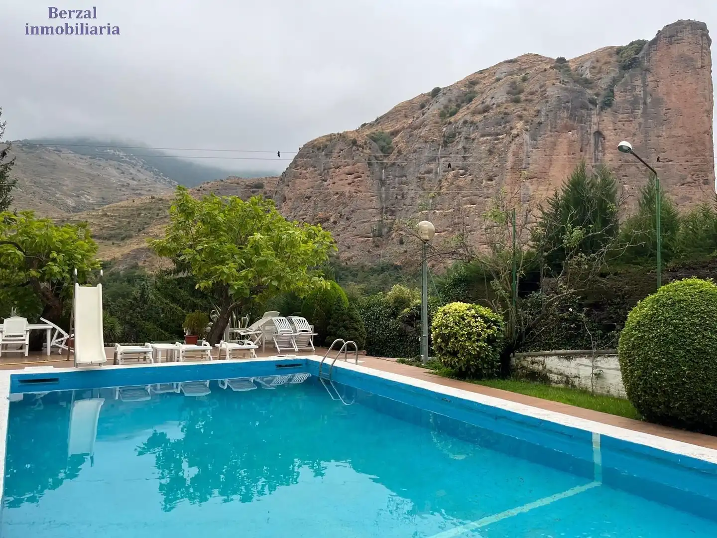 Piscina de Casa o xalet en venda en Sorzano amb Jardí privat, Terrassa i Traster