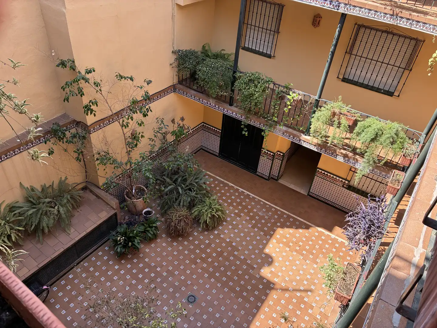Balcony of Apartments for sale in Sevilla  with Air Conditioner