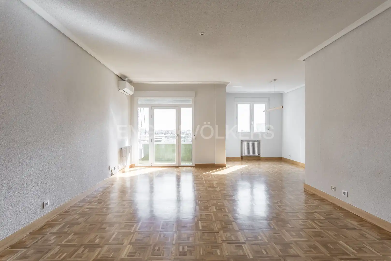 Piso de alquiler en Orense, Cuatro Caminos - Azca