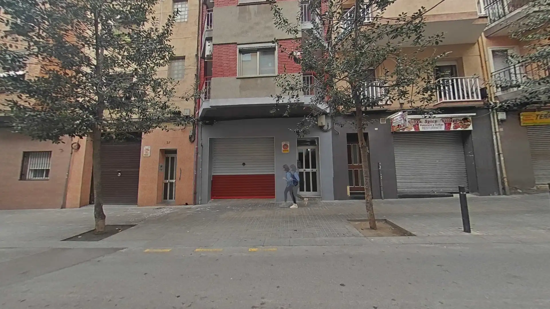 Vista exterior de Piso en venta en L'Hospitalet de Llobregat con Calefacción y Amueblado