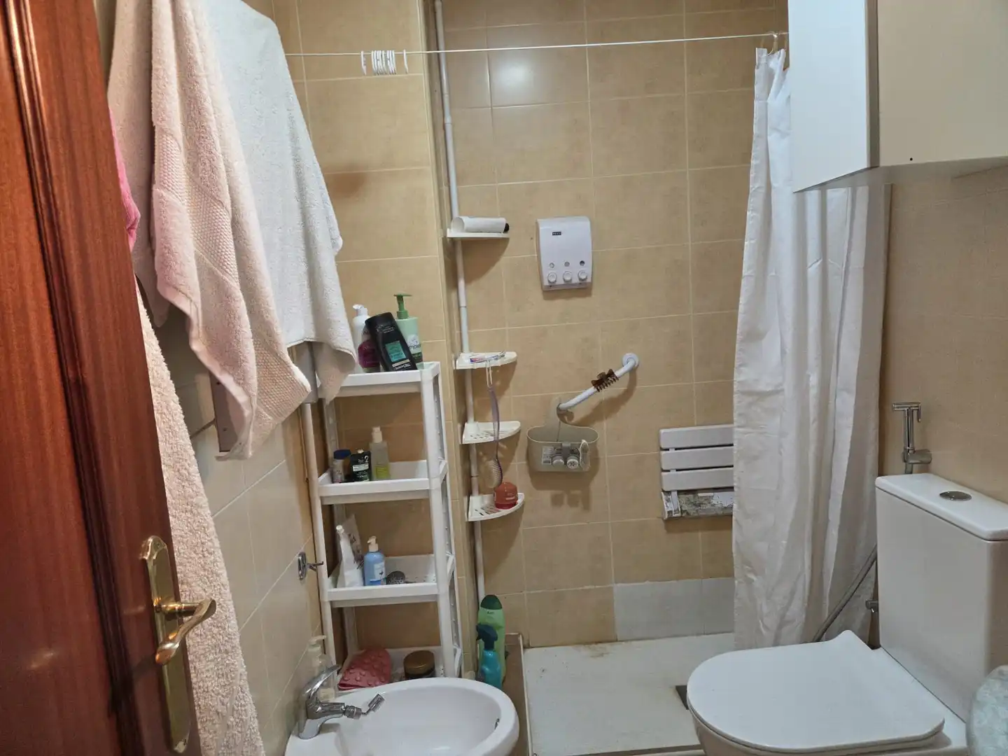 Bany de Pis en venda en Huelva amb Aire condicionat, Moblat i Forn