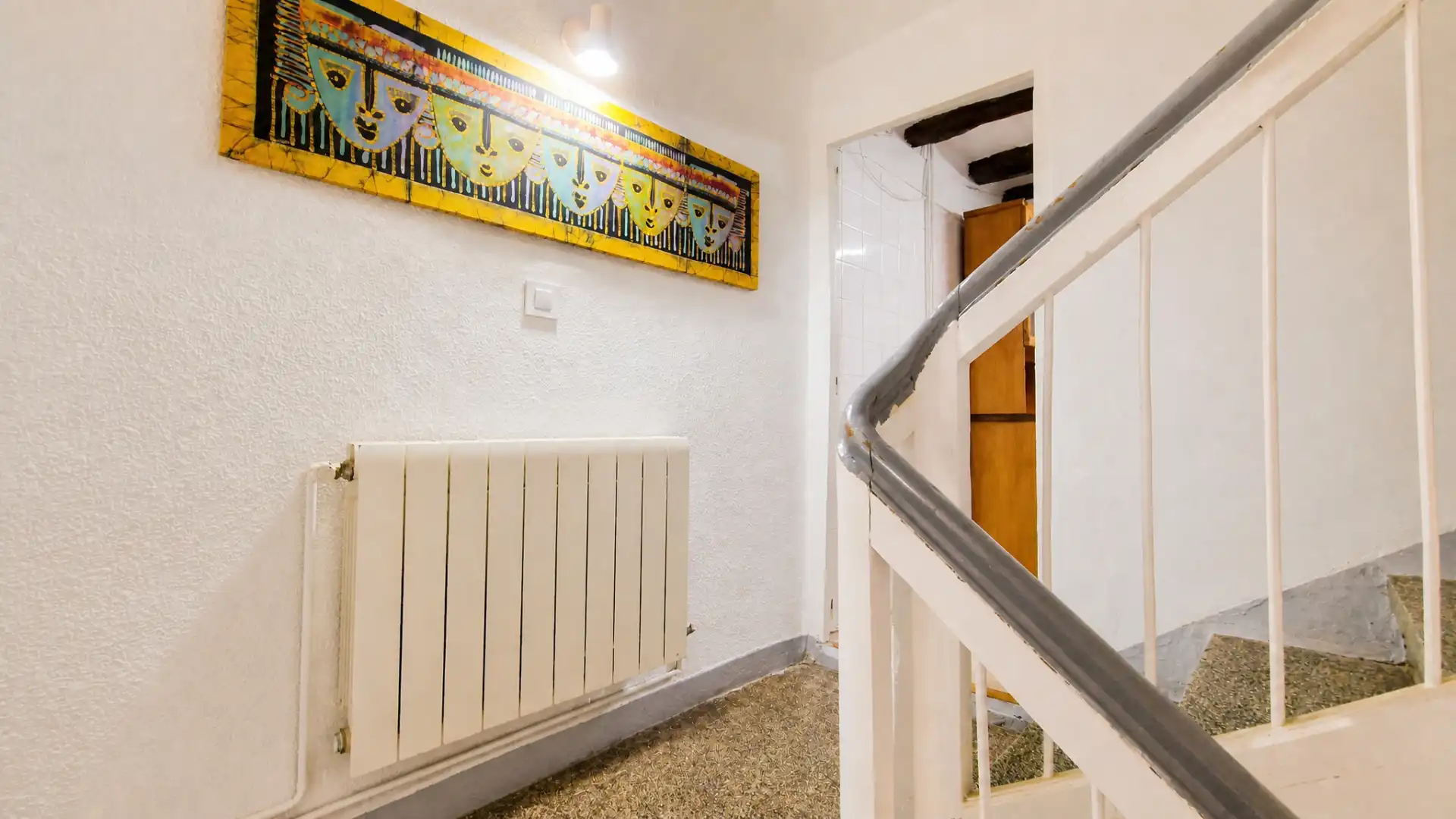Casa adosada en venda en Alloza amb Calefacció, Parquet i Moblat
