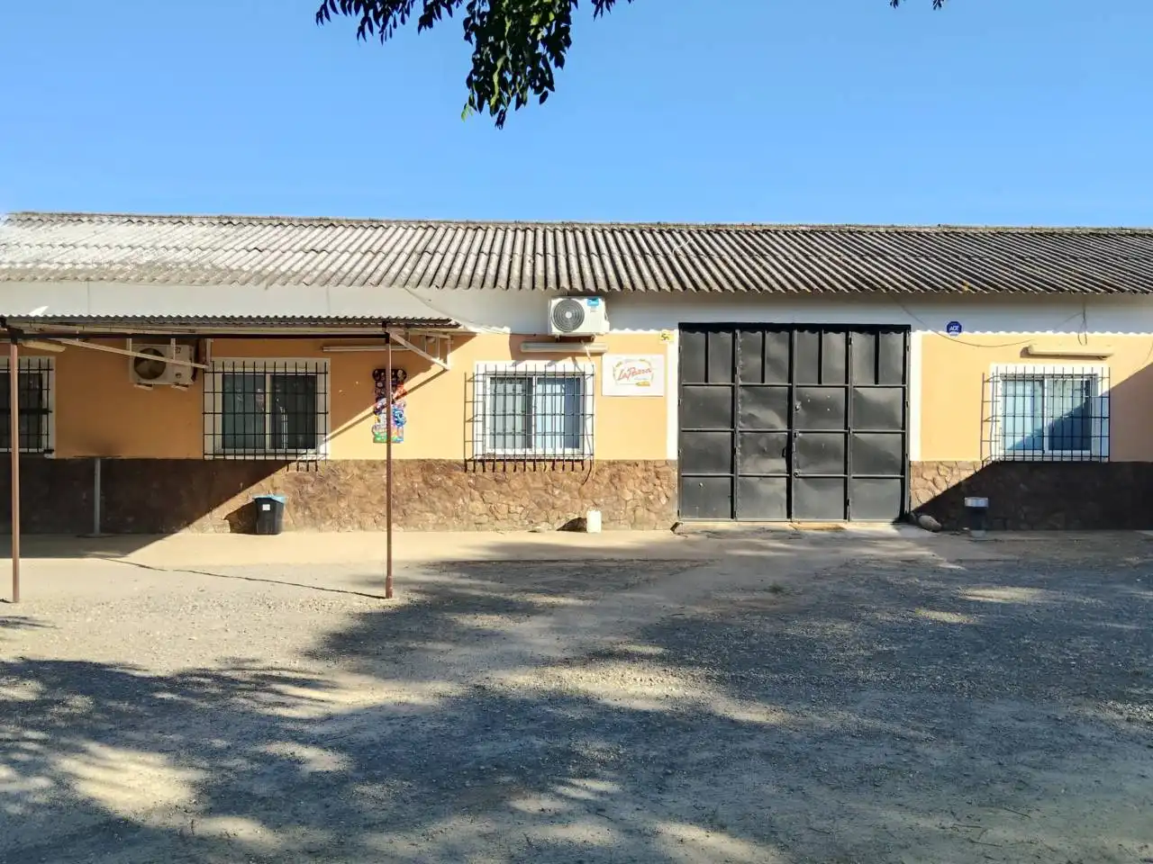 Exterior view of Houses for sale in Carmona  with Private garden and Terrace