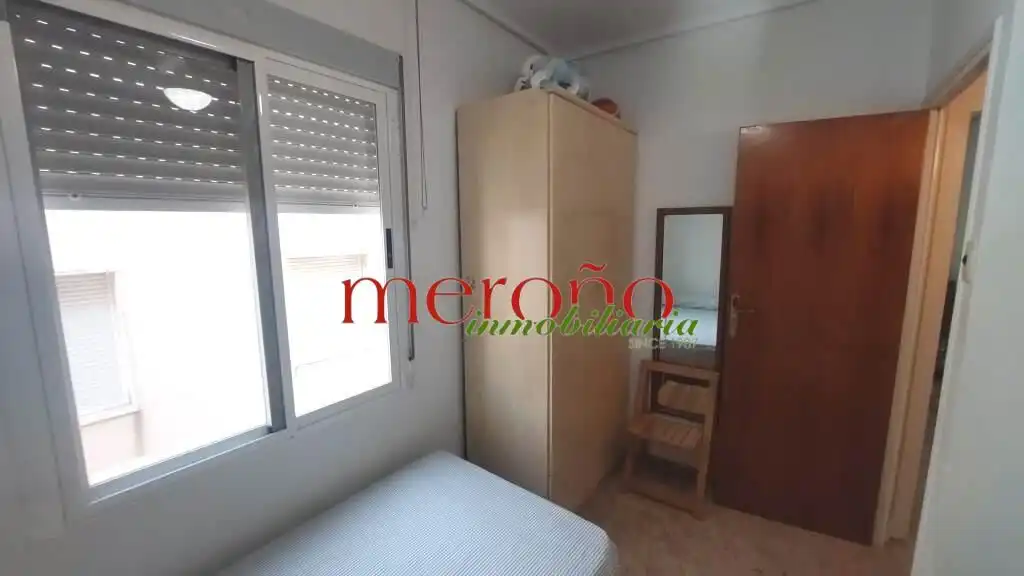 Dormitori de Apartament de lloguer en Santa Pola amb Terrassa