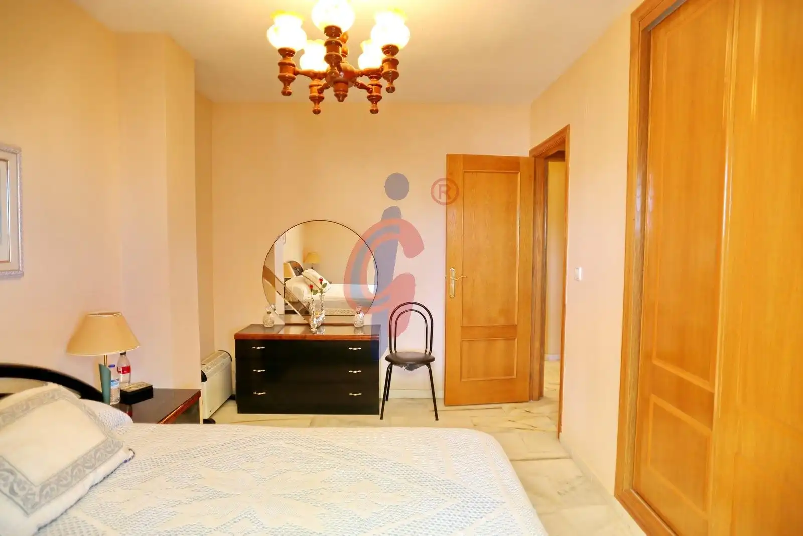 Habitación de Ático en venta en Guardamar del Segura con Aire acondicionado y Amueblado