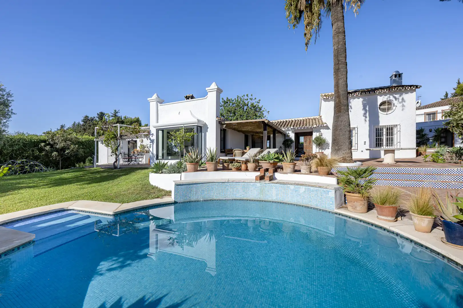 Haus mit Pool zum Verkauf in San Pedro de Alcántara