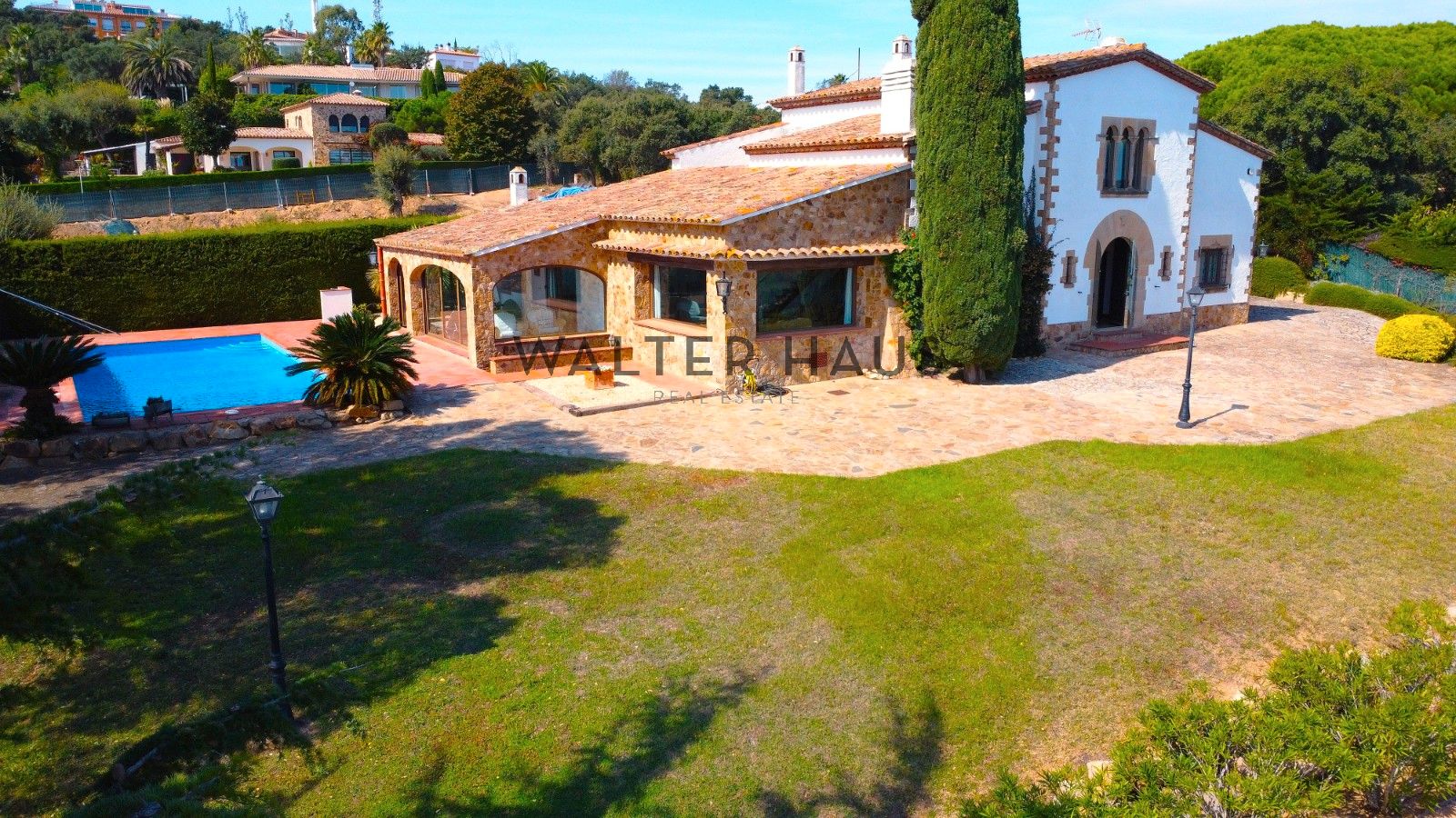 Vista exterior de Finca rústica en venda en Castell d'Aro, Platja d'Aro i s'Agaró amb Aire condicionat, Jardí privat i Terrassa