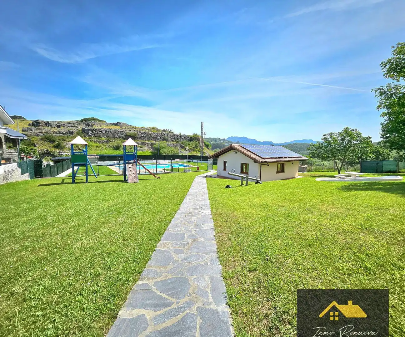 Piscina de Casa o chalet en venta en Limpias, Cantabria