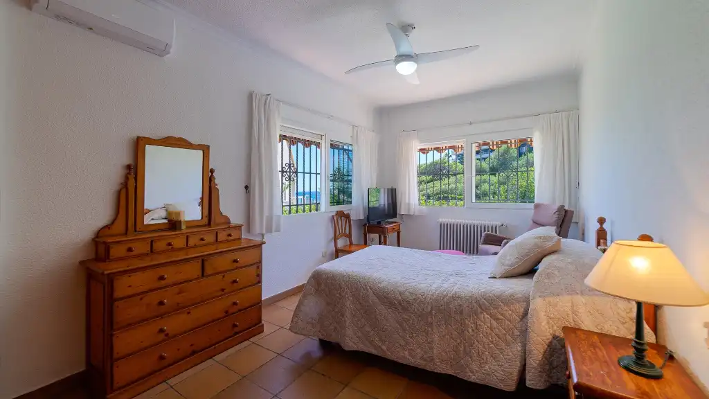 Bedroom of Houses for sale in Orihuela