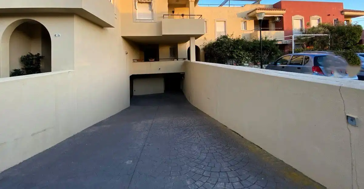 Parking of Flat for sale in Rota  with Air Conditioner, Terrace and Community pool