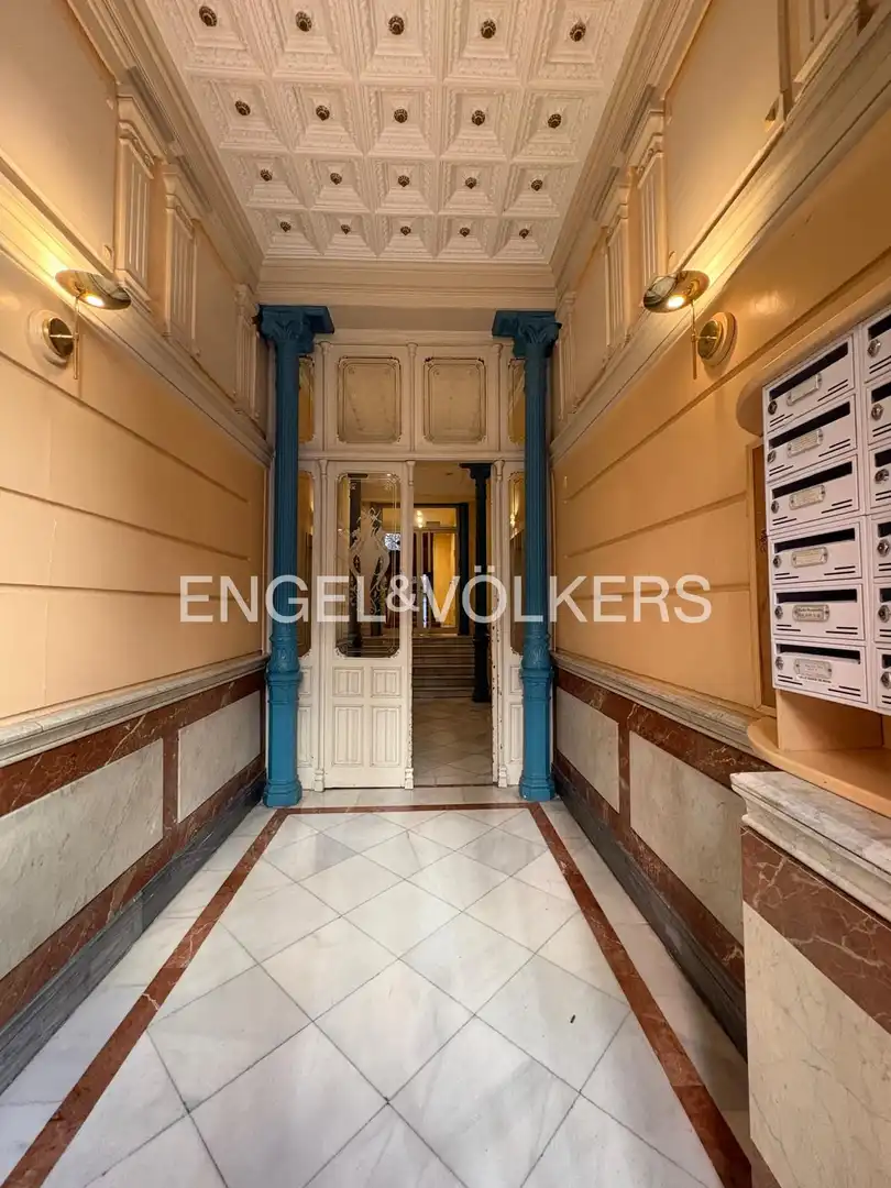 Piso de alquiler en Madrid con Calefacción, Amueblado y Balcón