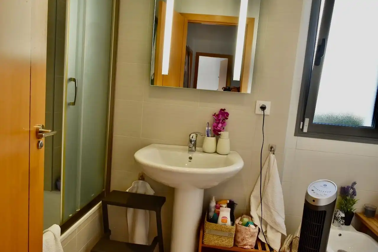 Baño de Casa o chalet en venta en L'Alfàs del Pi con Aire acondicionado, Calefacción y Terraza