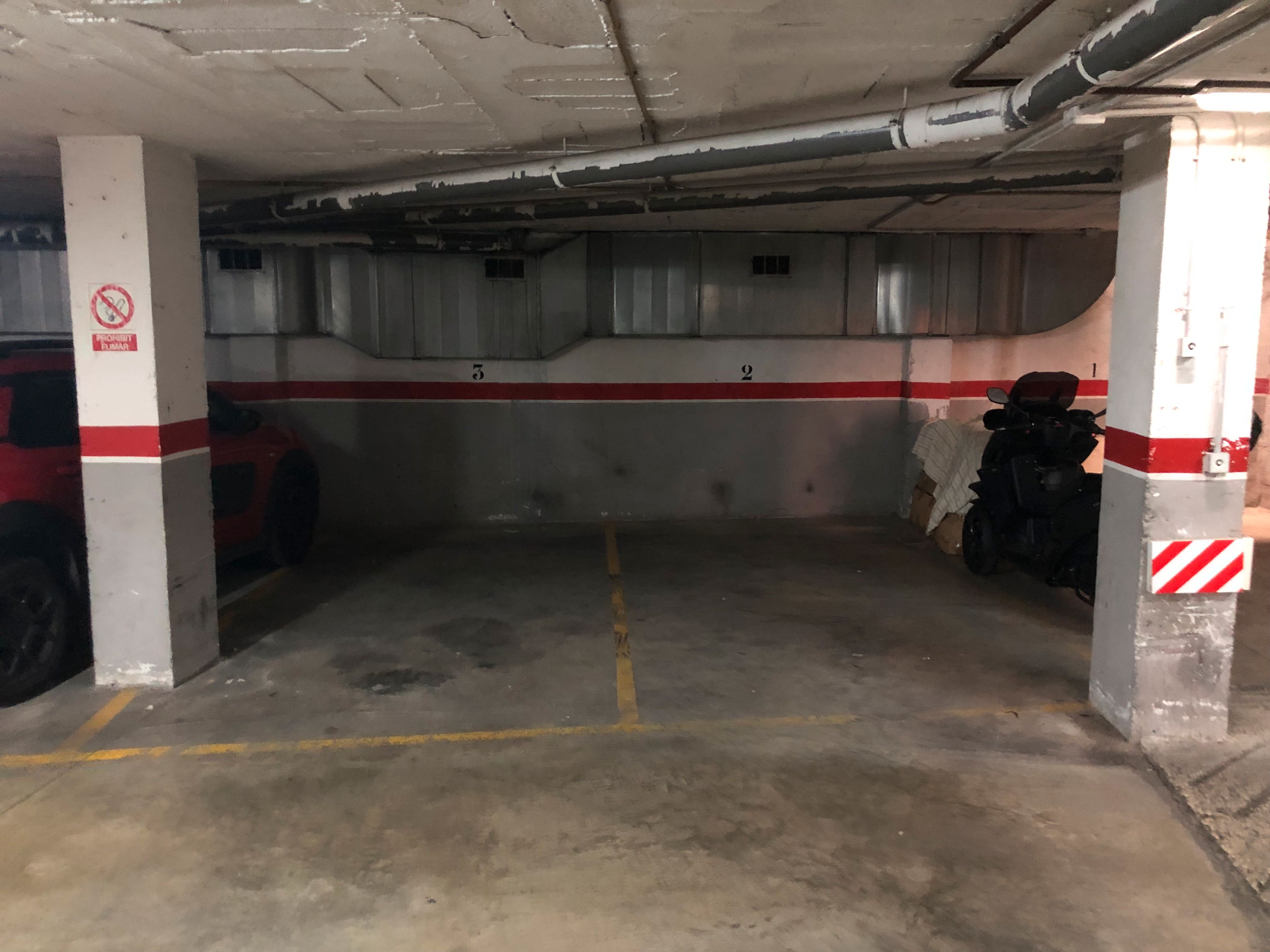 Garatge de lloguer a Carrer de la Ribera d'Ebre, 1, El Tancat - Mas d'en Gual