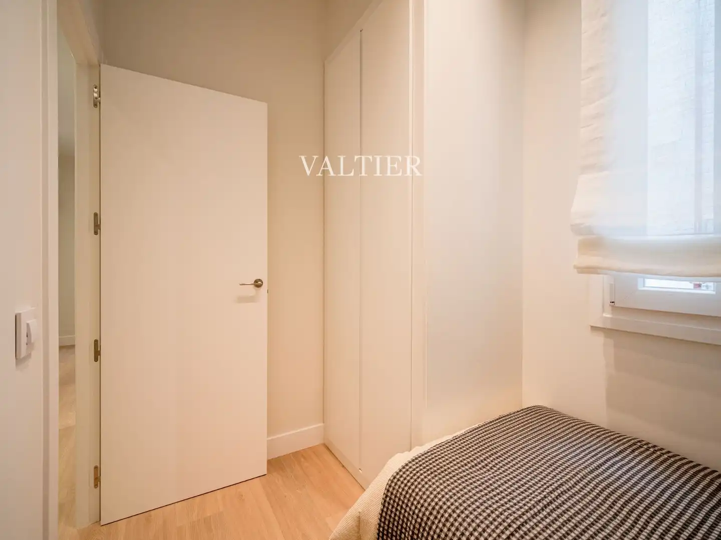 Schlafzimmer von Wohnung zur Miete in Madrid mit Klimaanlage, Heizung und Möbliert