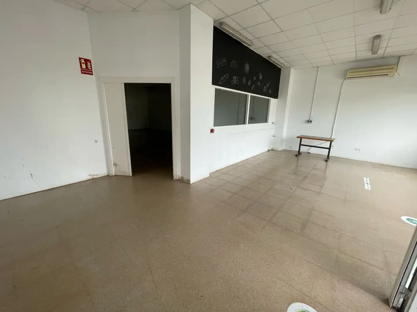 Business premises for sale in Tordera pueblo, imagen 6