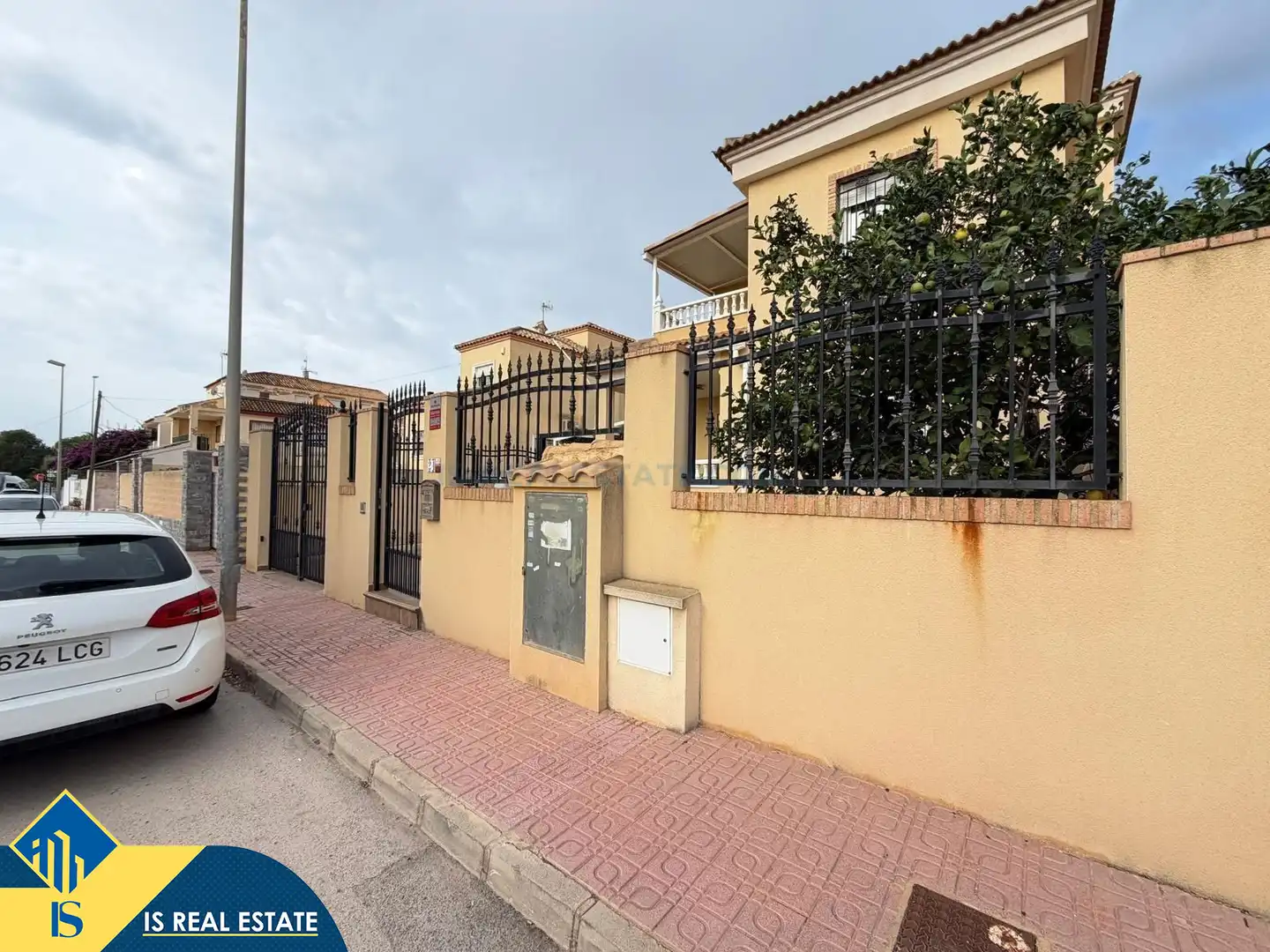 Chalet con piscina en venta en Orihuela Costa, imagen 2
