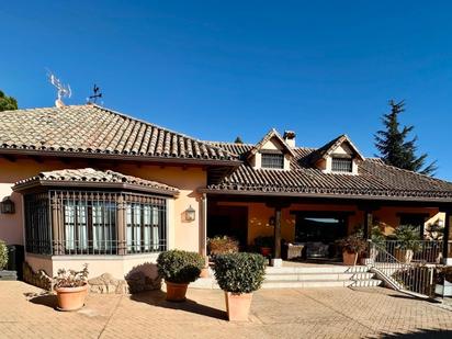 Exterior view of House or chalet for sale in Colmenar Viejo  with Air Conditioner, Heating and Private garden