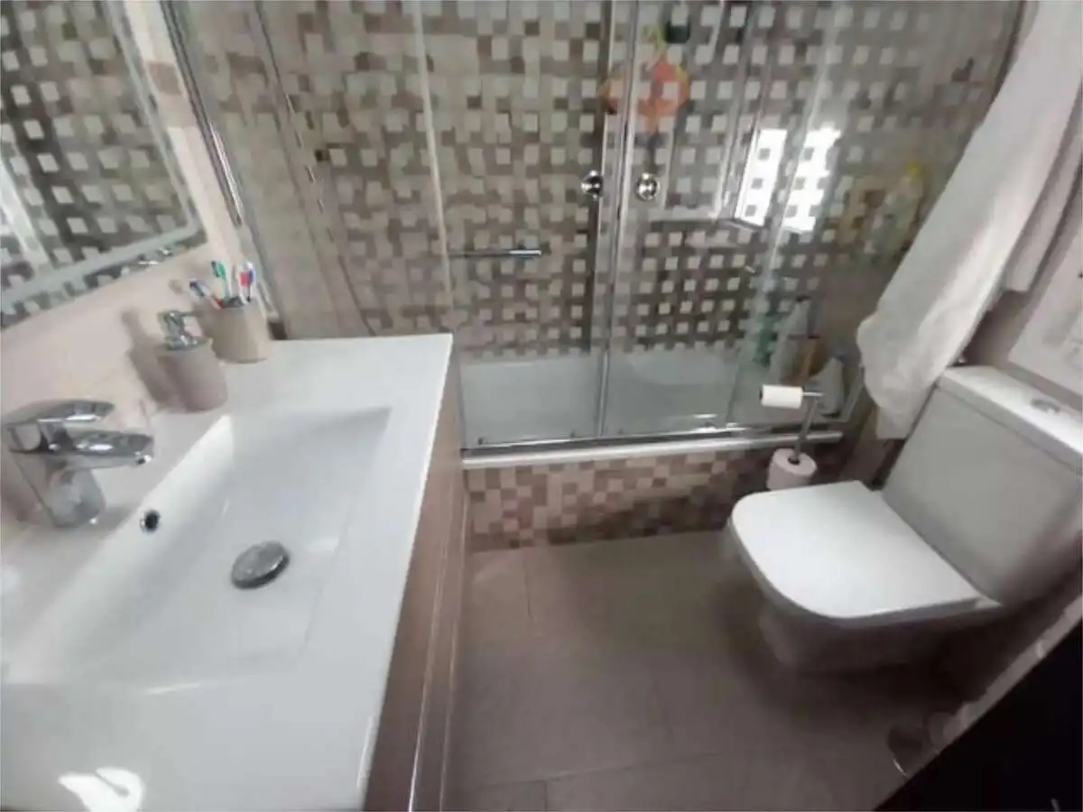 Baño de Piso en venta en Málaga con Terraza y Trastero