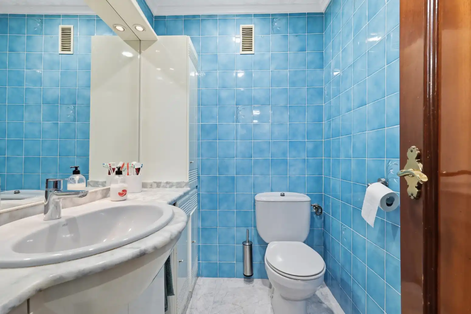 Bathroom of Flat for sale in Aldaia, Valencia