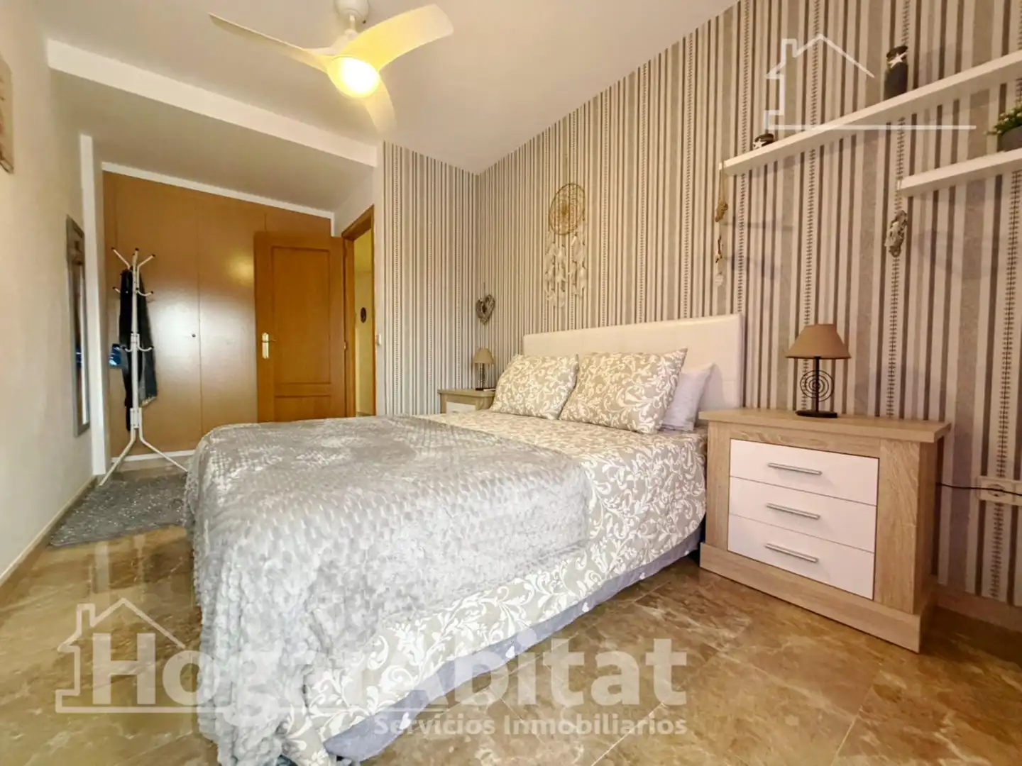 Schlafzimmer von Dachboden zum Verkauf in Vilamarxant mit Klimaanlage und Terrasse
