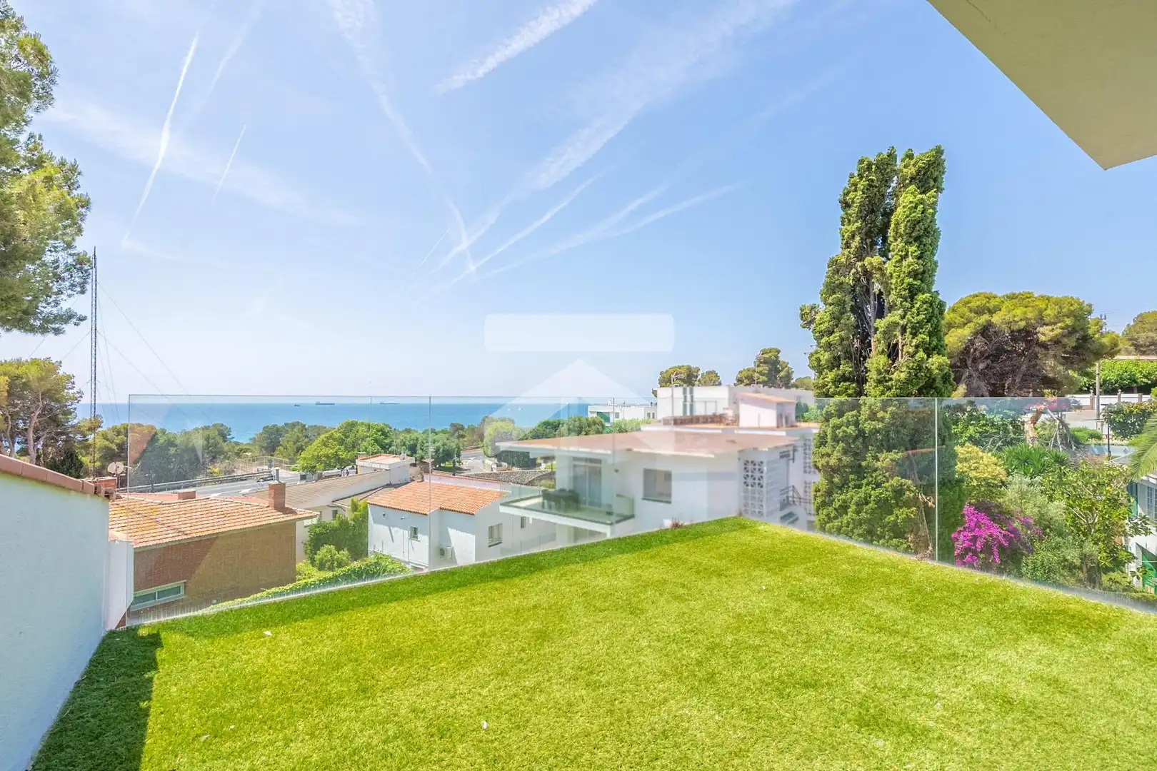 Vista exterior de Casa adosada en venda en Tarragona amb Aire condicionat, Jardí privat i Terrassa