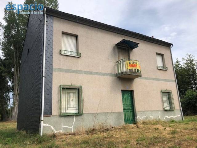Casa-chalet en Venta en Calle EL CAMPO, 71 en Carracedelo