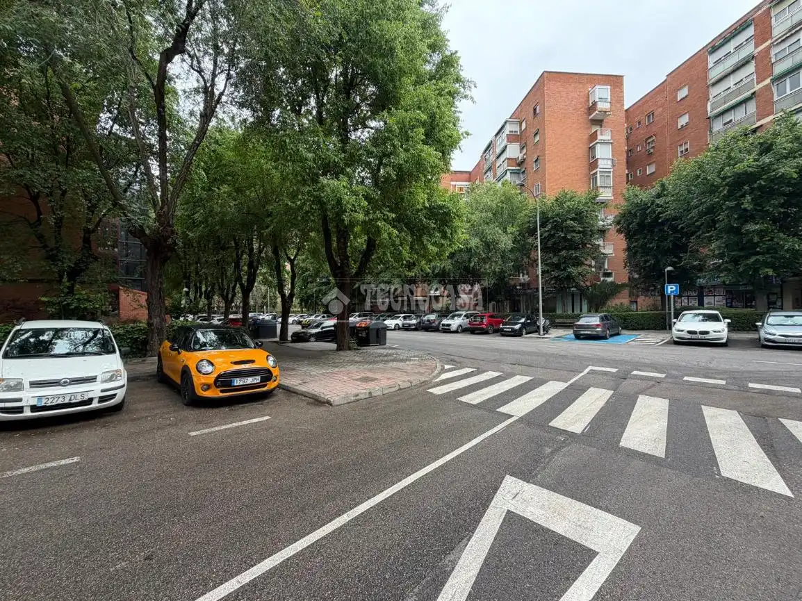Exterior view of Flat for sale in Madrid  with Heating, Terrace and Balcony