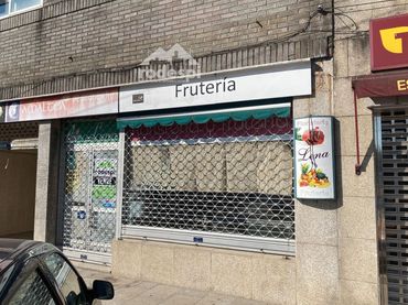 Locale commerciale in vendita a Vilanova
