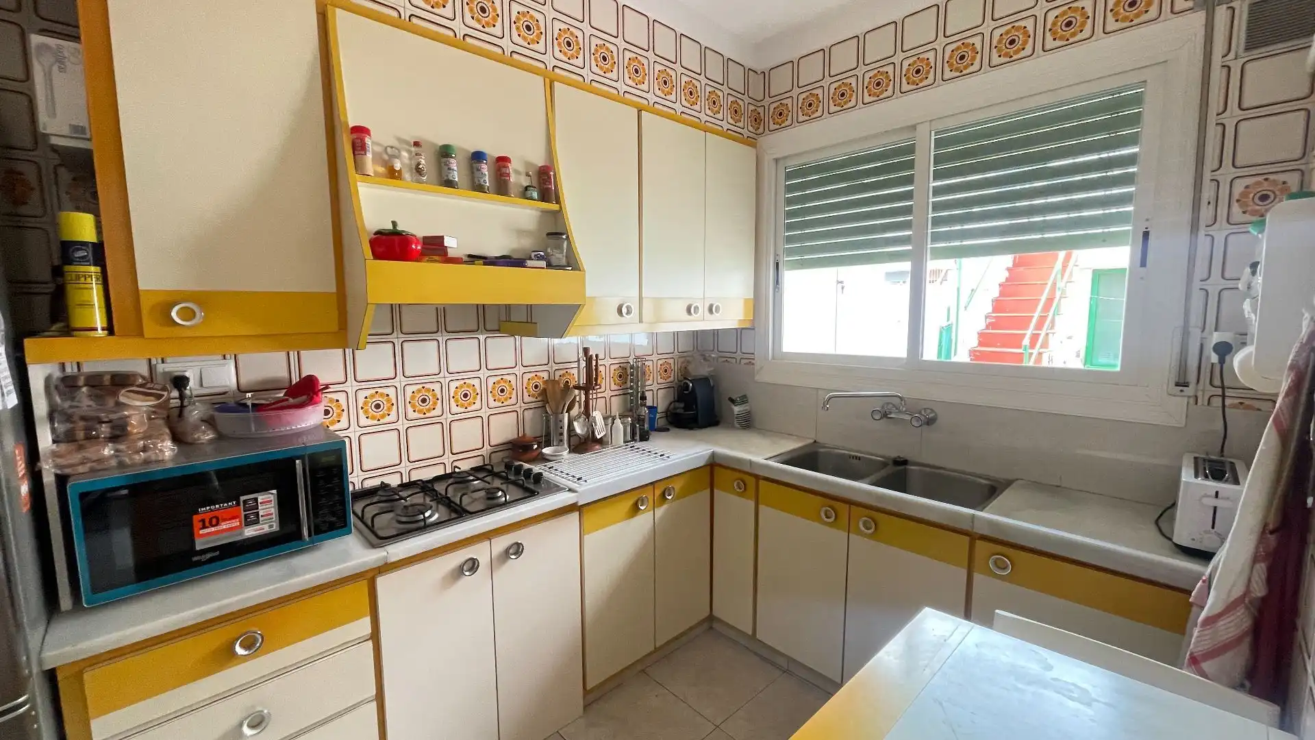 Cuina de Casa o xalet en venda en Terrassa amb Aire condicionat, Calefacció i Jardí privat