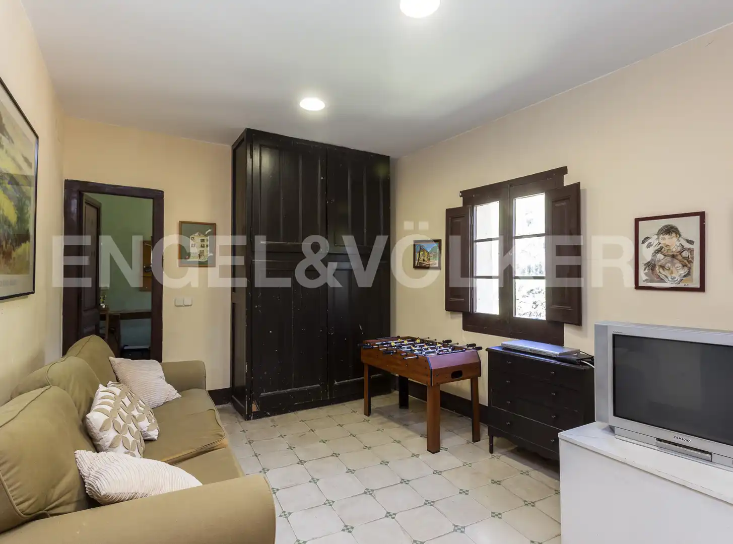 Sala d'estar de Finca rústica en venda en Santa Maria de Miralles amb Calefacció, Jardí privat i Traster