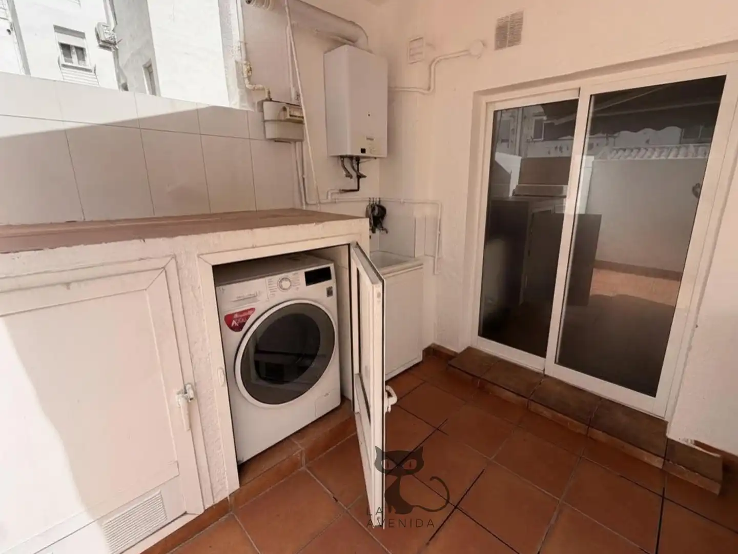Küche von Wohnungen zum Verkauf in Valencia mit Klimaanlage, Terrasse und Balkon