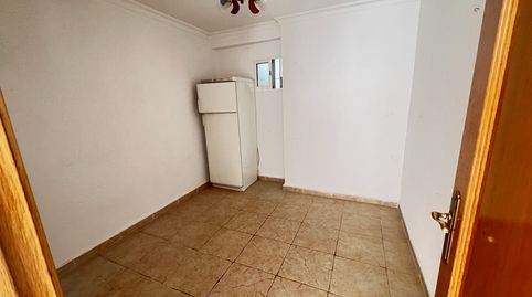Photo 2 of Flat for sale in Calle Palangreros, 37, Puerto Deportivo, Fuengirola