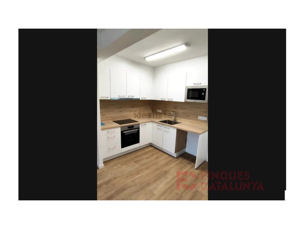 Kitchen of Flat for sale in Girona Capital