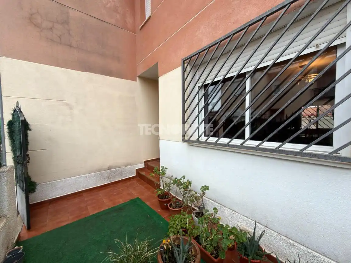 Exterior view of Detached homes for sale in Dosbarrios, Toledo