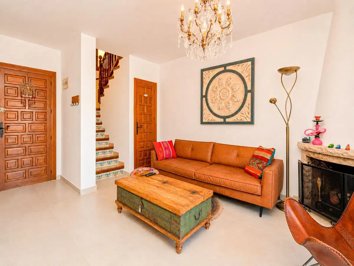 Sala de estar de Casa adosada en venta en L'Alfàs del Pi con Aire acondicionado, Calefacción y Jardín privado