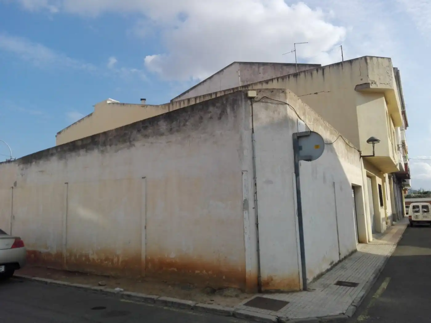 Vista exterior de Garatge en venda en Móra la Nova