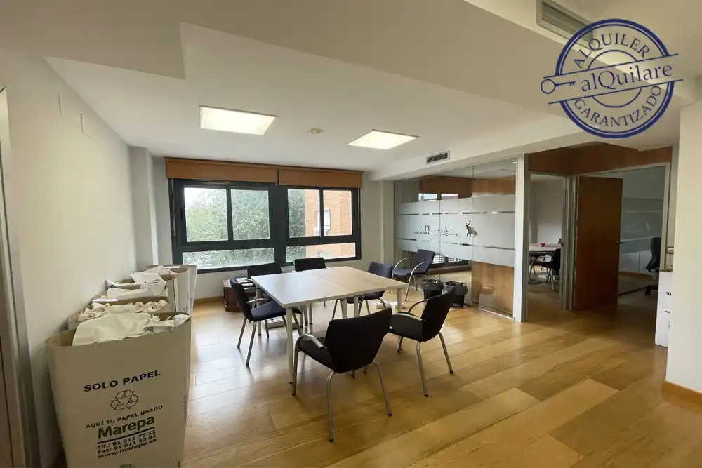 Büro zur Miete in Móstoles mit Möbliert